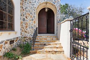 4211 Eleventh Street by Hodnett Cooper