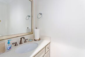 601 Mariners Circle by Hodnett Cooper