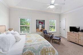 601 Mariners Circle by Hodnett Cooper