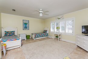 619 Bartow Street by Hodnett Cooper