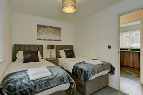 Karah Suites - Manley Gardens Two