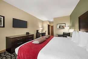 Best Western Plus Lakeview Hotel