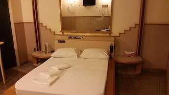 America Motel - Adults Only