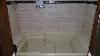 America Motel - Adults Only