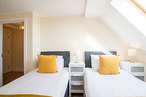 Velvet 2-bedroom Apartment Clock House - Hoddesdon