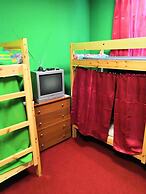 V Pitere Zhit Hostel