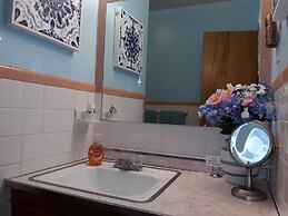 A house full of steel balls and games