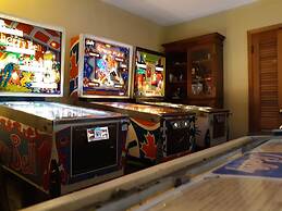 A house full of steel balls and games