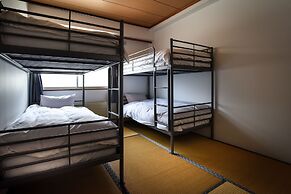 The Phat Packers - Hostel