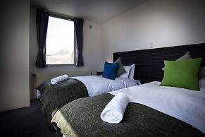 The Phat Packers - Hostel