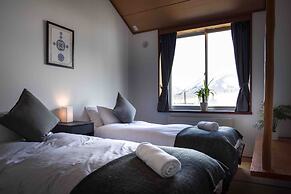 The Phat Packers - Hostel