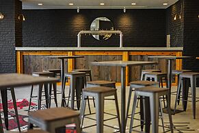 The Phat Packers - Hostel