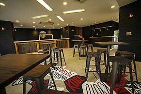 The Phat Packers - Hostel