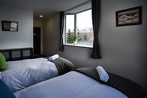 The Phat Packers - Hostel