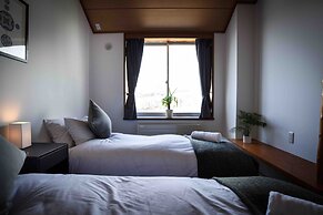 The Phat Packers - Hostel