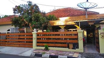 Kanti Kinasih Homestay by The Grand Java