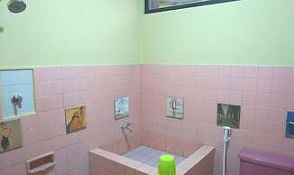 Kanti Kinasih Homestay by The Grand Java