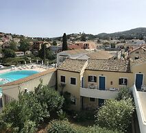 Sunflower Apartments & Studios