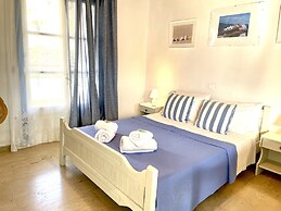 Sunflower Apartments & Studios