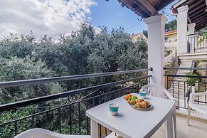 Sunflower Apartments & Studios