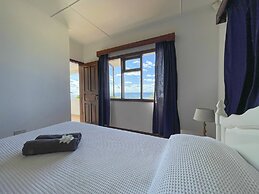 Ocean View Villa - Beauvallon Villas