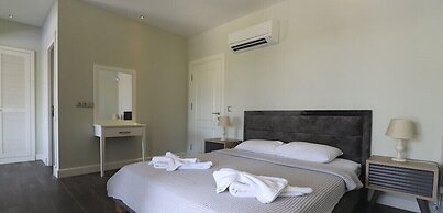 Villa Joy 2 by JoyLettings