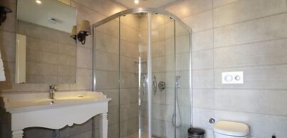 Villa Joy 2 by JoyLettings