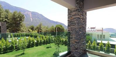 Villa Joy 2 by JoyLettings