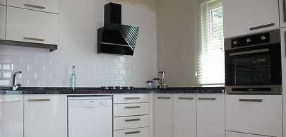 Villa Joy 3 by JoyLettings