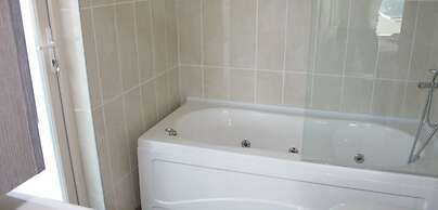 Villa Joy 3 by JoyLettings