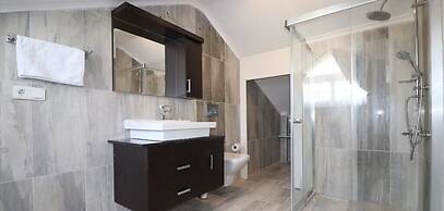 Villa AKD1  by JoyLettings