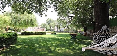 Villa BLN1 by JoyLettings