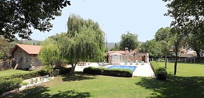 Villa BLN1 by JoyLettings