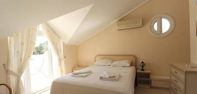 Villa BGA4 by JoyLettings