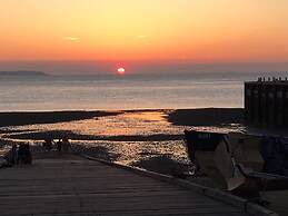 One Bedroom Flat in Whitstable With Free Parking