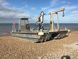 One Bedroom Flat in Whitstable With Free Parking