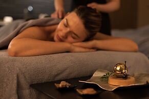 Four Seasons Hotel Tokyo at Otemachi