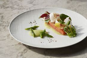 Four Seasons Hotel Tokyo at Otemachi