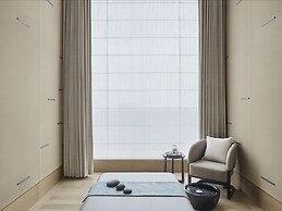 Four Seasons Hotel Tokyo at Otemachi