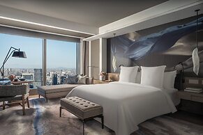 Four Seasons Hotel Tokyo at Otemachi