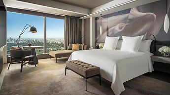 Four Seasons Hotel Tokyo at Otemachi