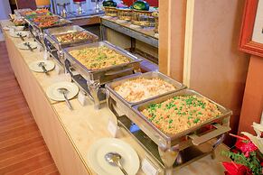 E-Outfitting Golden Country Hotel