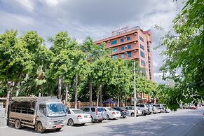 E-Outfitting Golden Country Hotel