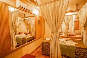 E-Outfitting Golden Country Hotel