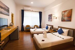 E-Outfitting Golden Country Hotel