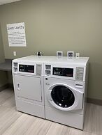 Holiday Inn Express & Suites Brunswick - Harpers Ferry Area by IHG