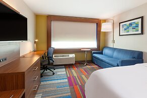 Holiday Inn Express & Suites Brunswick - Harpers Ferry Area by IHG
