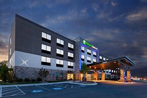 Holiday Inn Express & Suites Brunswick - Harpers Ferry Area by IHG