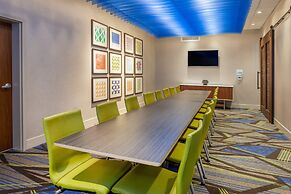 Holiday Inn Express & Suites Brunswick - Harpers Ferry Area by IHG