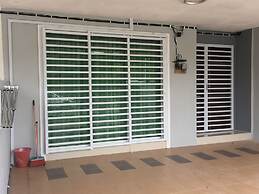 Ipoh Paradise Homestay Station 18